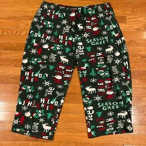 Fruit of the Loom Men’s Sleepwear, dark green w/holiday graphics size XL (40-42)